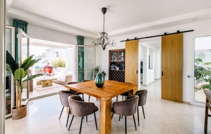 Resale - House - Estepona