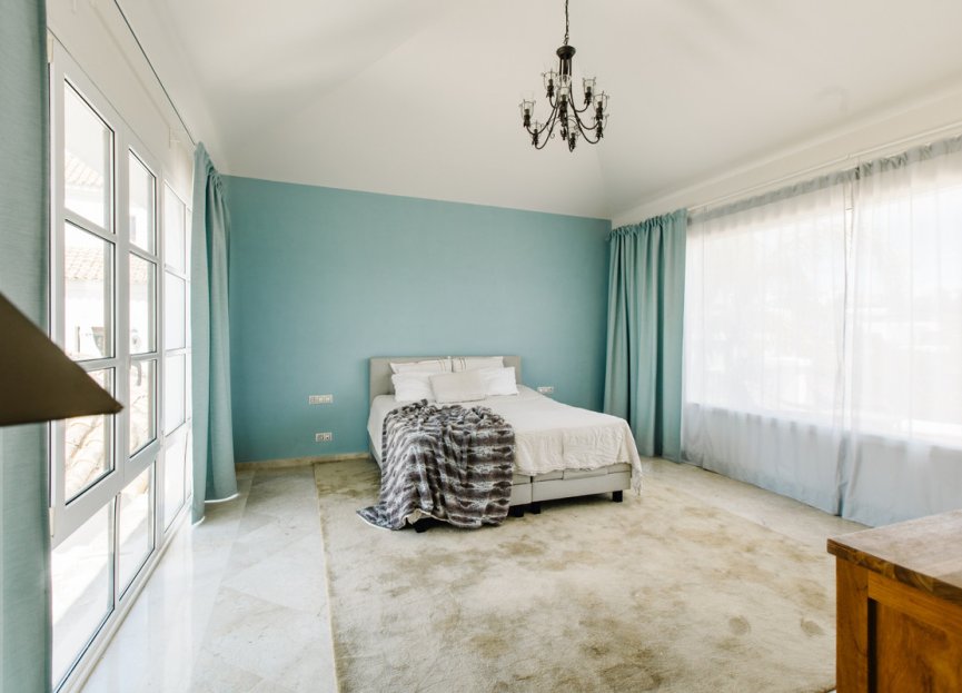 Resale - House - Estepona