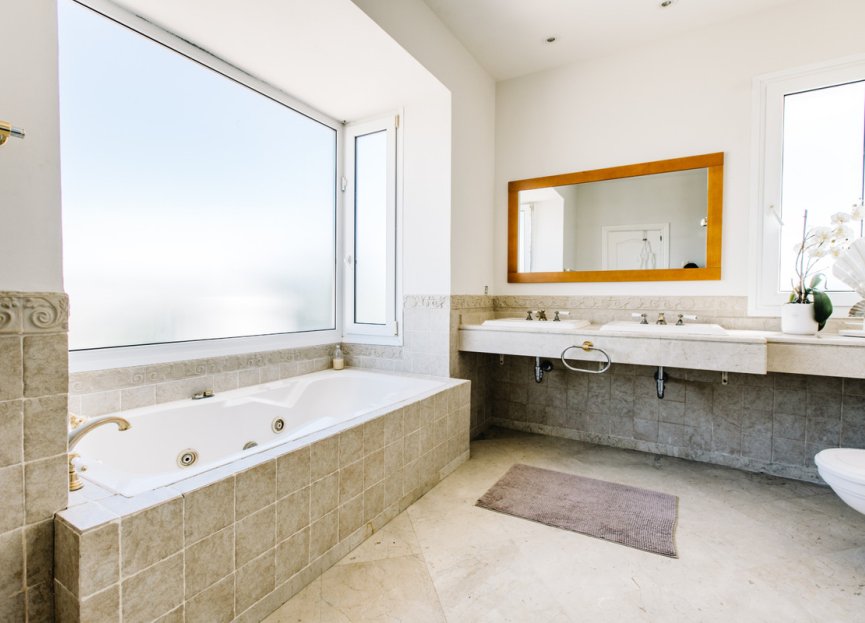 Resale - House - Estepona