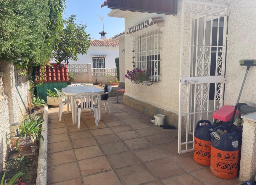 Resale - House - El Pinillo