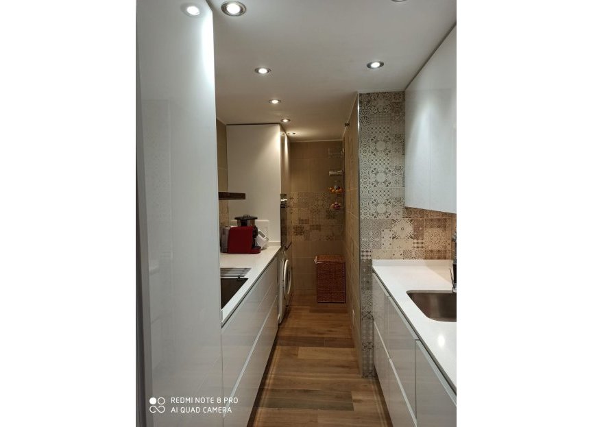 Resale - Apartment / flat - Benalmádena