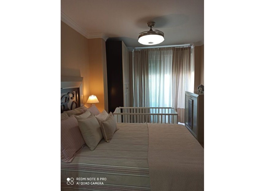 Resale - Apartment / flat - Benalmádena