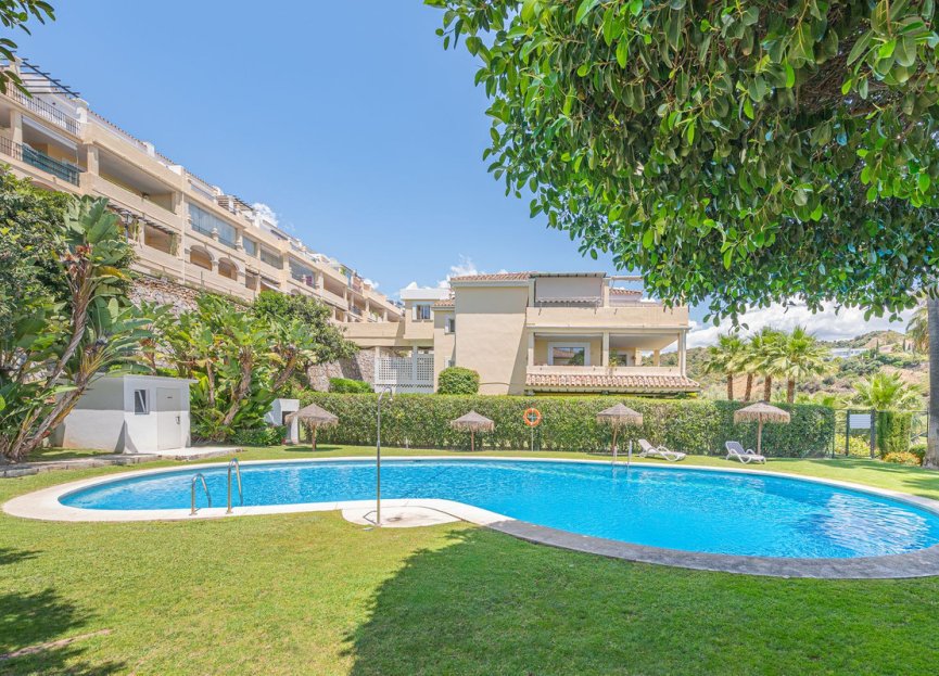 Resale - Apartment - La Quinta