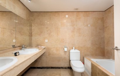 Resale - Apartment / flat - La Alcaidesa