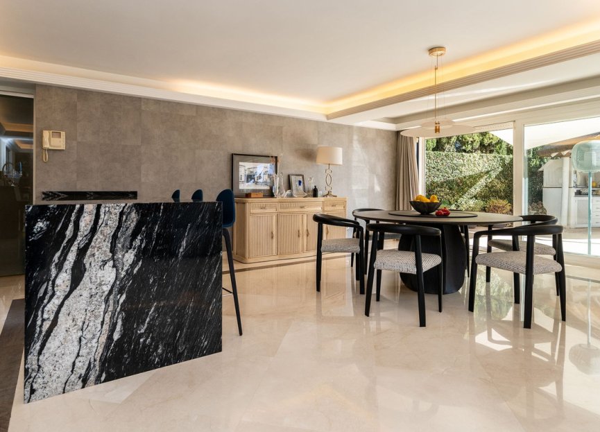 Resale - House - The Golden Mile