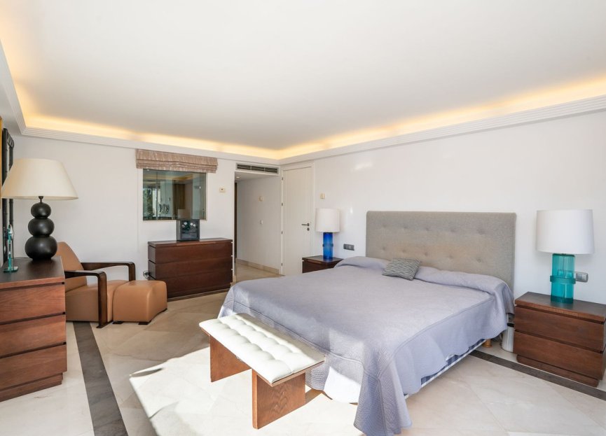 Resale - House - The Golden Mile