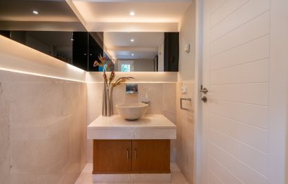 Resale - House - The Golden Mile