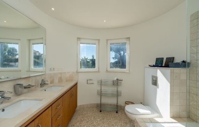 Resale - House - The Golden Mile