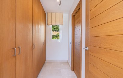 Resale - House - The Golden Mile