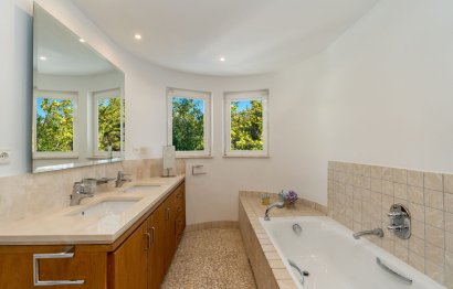 Resale - House - The Golden Mile