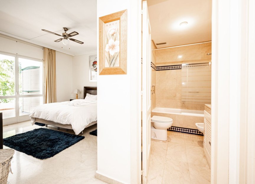 Resale - Apartment / flat - Marbella