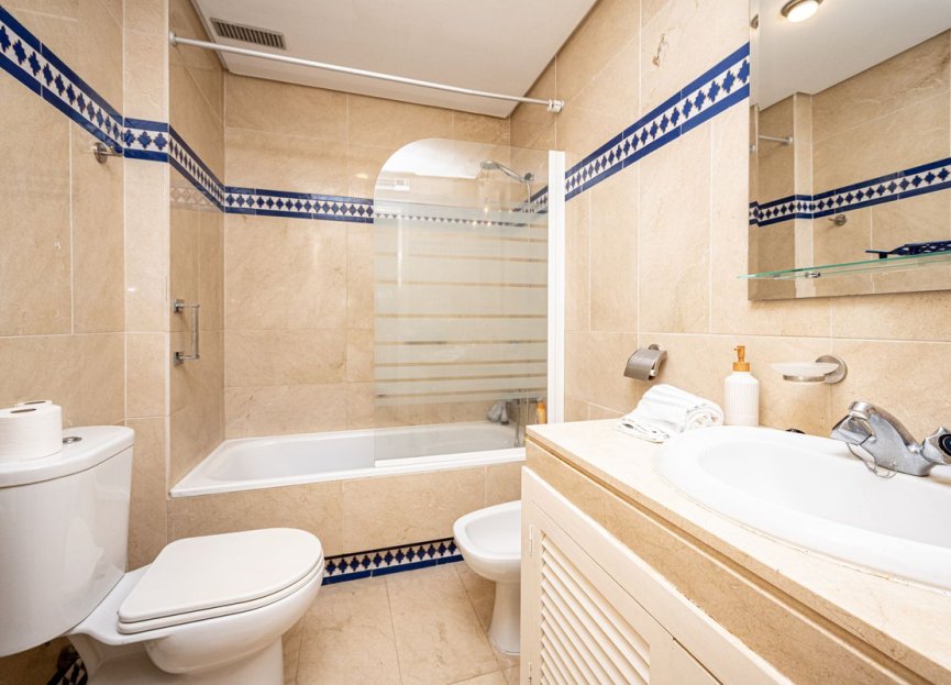 Resale - Apartment / flat - Marbella