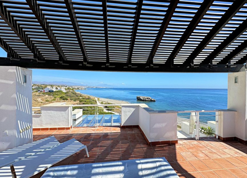 Resale - Apartment - Casares Playa - Casares