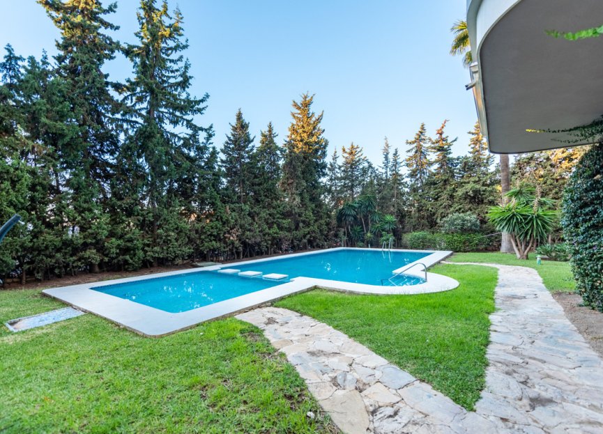 Reventa - Apartamento / piso - Nueva Andalucía - Nueva Andalucia