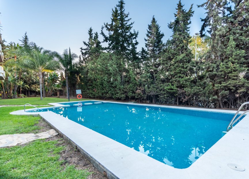 Reventa - Apartamento / piso - Nueva Andalucía - Nueva Andalucia