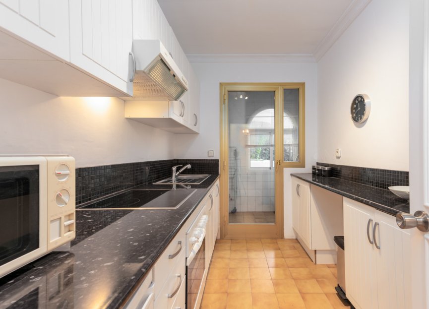 Reventa - Apartamento / piso - Nueva Andalucía - Nueva Andalucia