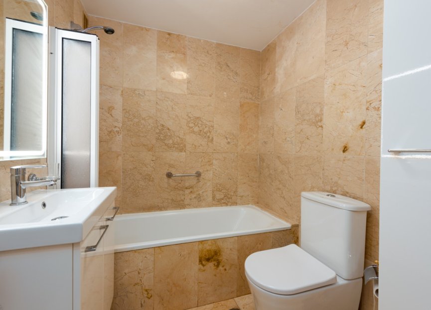 Reventa - Apartamento / piso - Nueva Andalucía - Nueva Andalucia