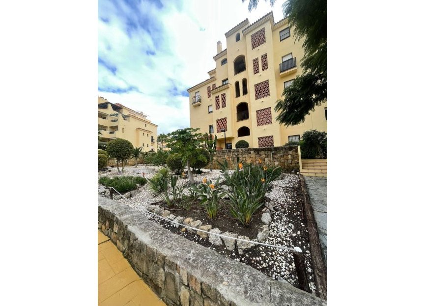 Resale - Apartment / flat - Estepona