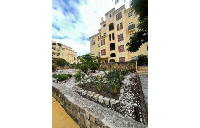 Resale - Apartment / flat - Estepona