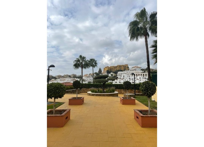 Resale - Apartment / flat - Estepona