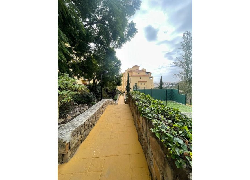 Resale - Apartment / flat - Estepona