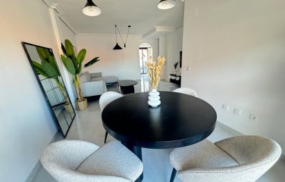 Resale - Apartment - Nueva Andalucía - Nueva Andalucia