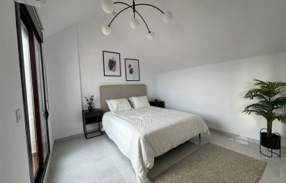 Resale - Apartment - Nueva Andalucía - Nueva Andalucia