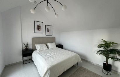 Resale - Apartment - Nueva Andalucía - Nueva Andalucia