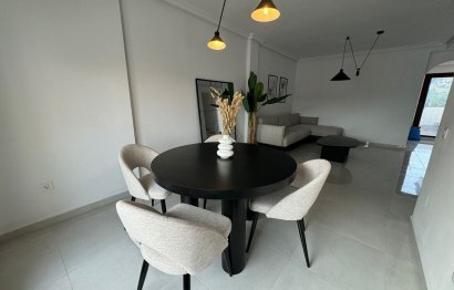 Resale - Apartment - Nueva Andalucía - Nueva Andalucia