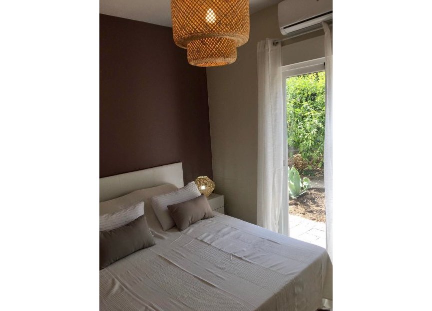 Reventa - Casa - Estepona