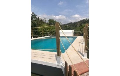 Reventa - Casa - Estepona