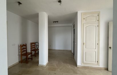 Resale - Apartment / flat - Nueva Andalucía - Nueva Andalucia