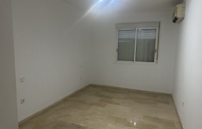 Resale - Apartment / flat - Nueva Andalucía - Nueva Andalucia