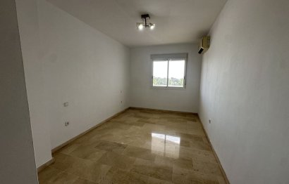 Resale - Apartment / flat - Nueva Andalucía - Nueva Andalucia