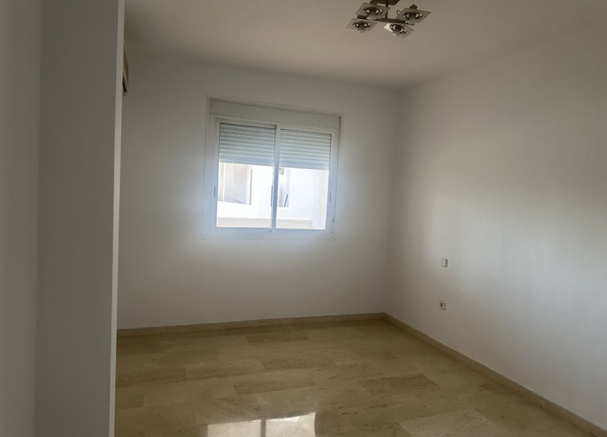 Resale - Apartment / flat - Nueva Andalucía - Nueva Andalucia