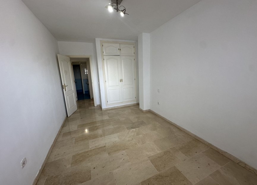 Resale - Apartment / flat - Nueva Andalucía - Nueva Andalucia