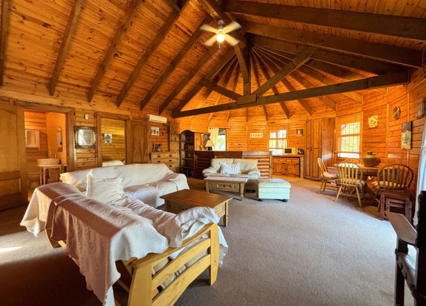 Reventa - Casa - Monda