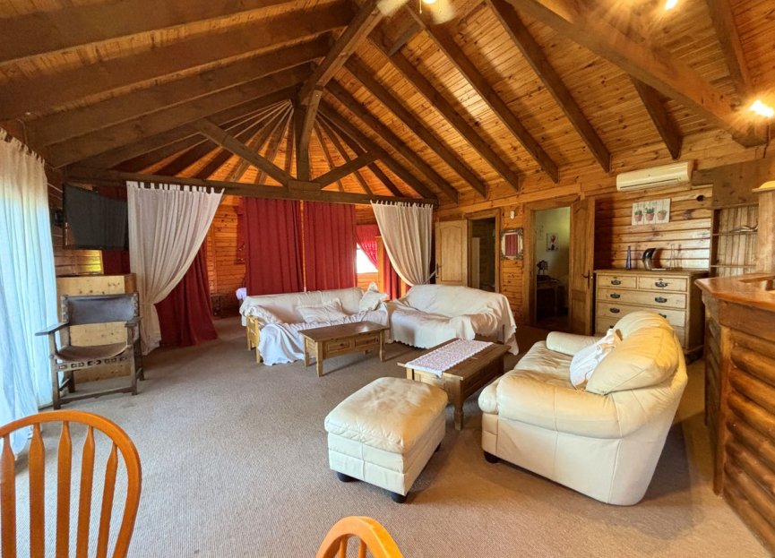 Reventa - Casa - Monda