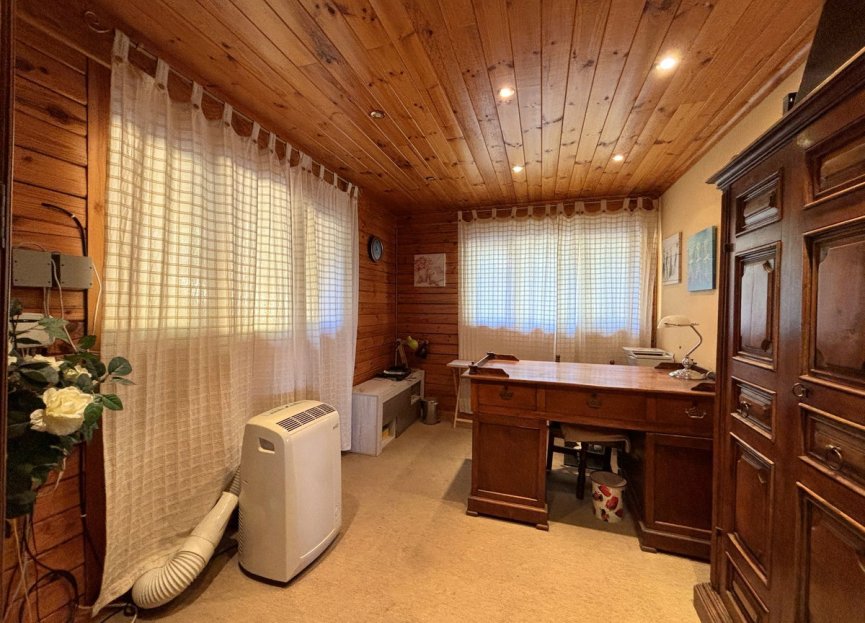 Reventa - Casa - Monda