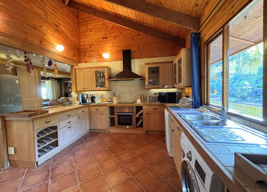 Reventa - Casa - Monda