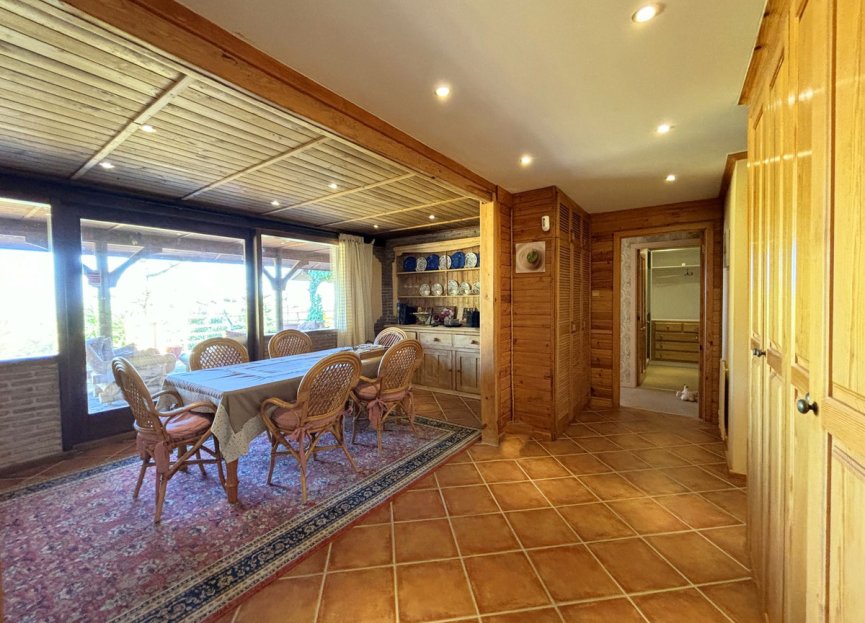 Reventa - Casa - Monda