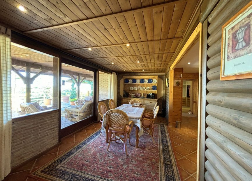 Reventa - Casa - Monda