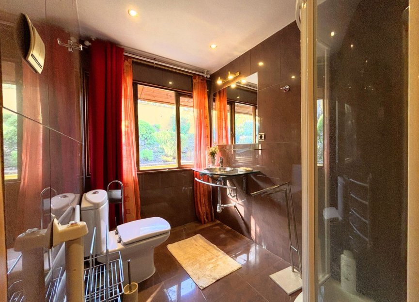 Reventa - Casa - Monda