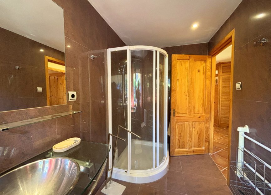 Reventa - Casa - Monda