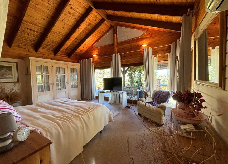 Reventa - Casa - Monda