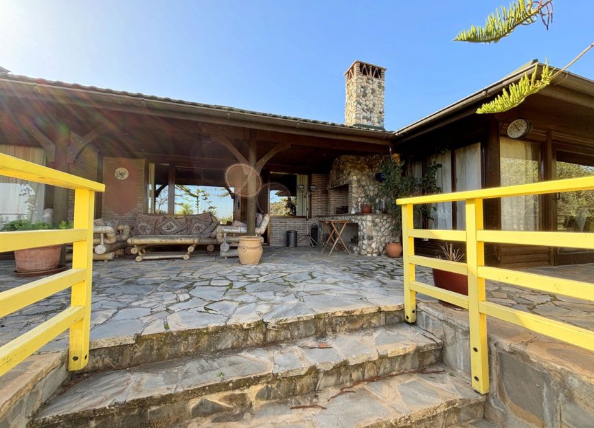 Reventa - Casa - Monda