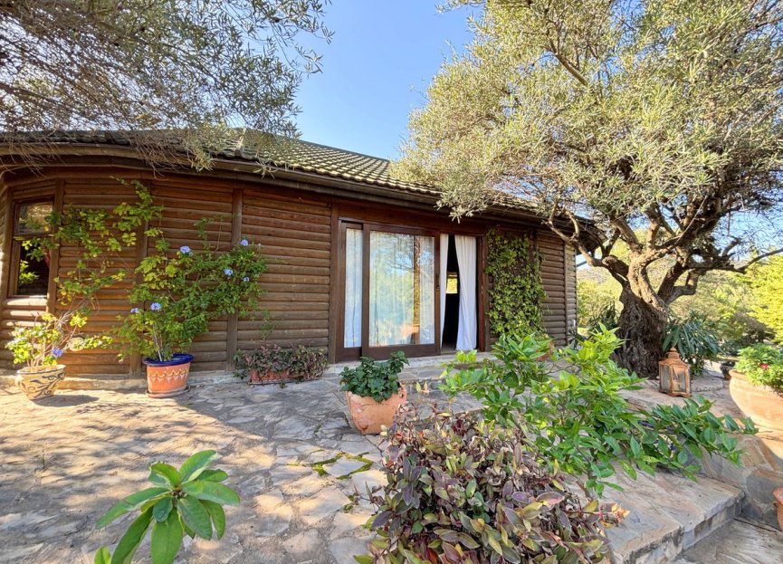 Reventa - Casa - Monda