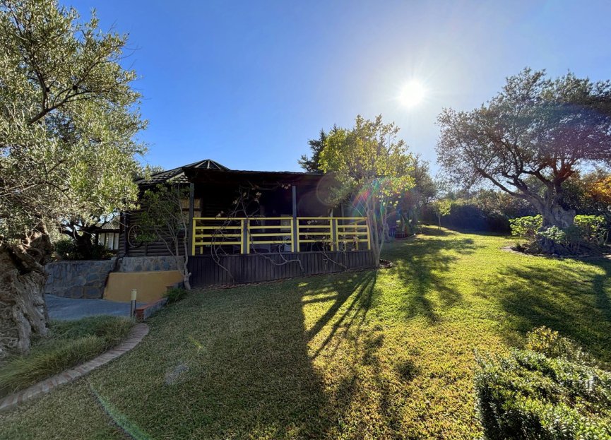 Reventa - Casa - Monda