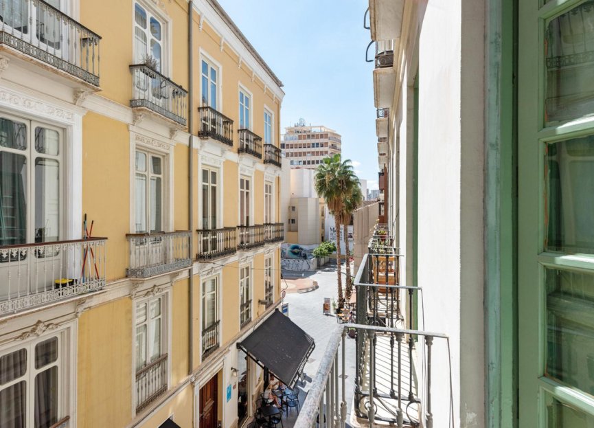 Reventa - Apartamento / piso - Málaga