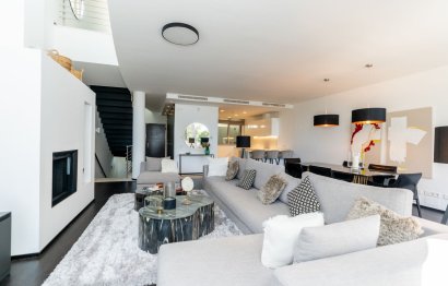 Resale - House - Sierra Blanca